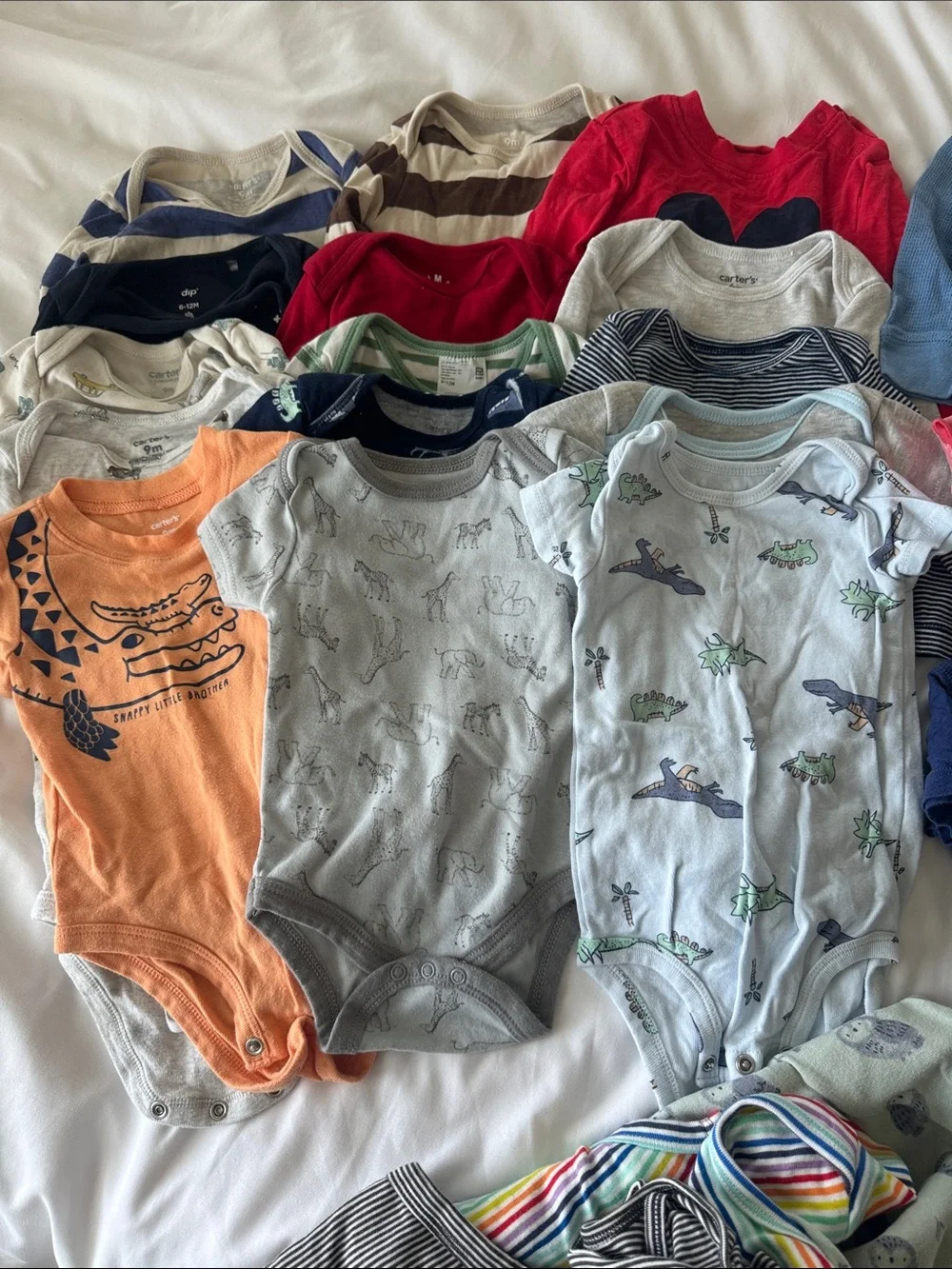 22 pieces Bundle Baby boy  Mixed Onesie 9 long sleeve 10 short  & Tee Bundle